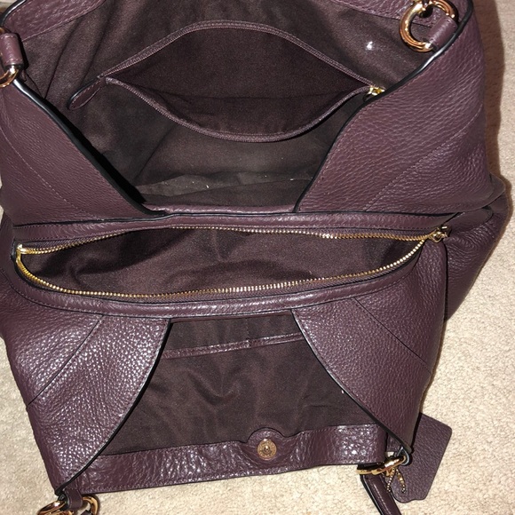 Authentic coach purse - Picture 2 of 3